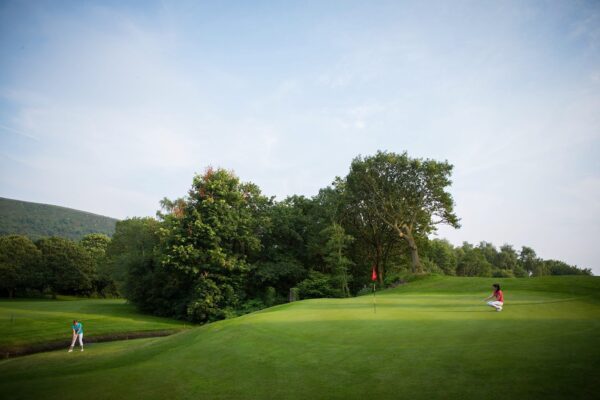 Points-based golf membership